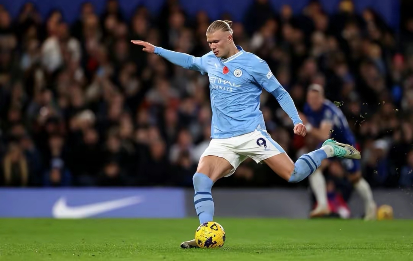 曼城险胜AC米兰，哈兰德梅开二度欧冠